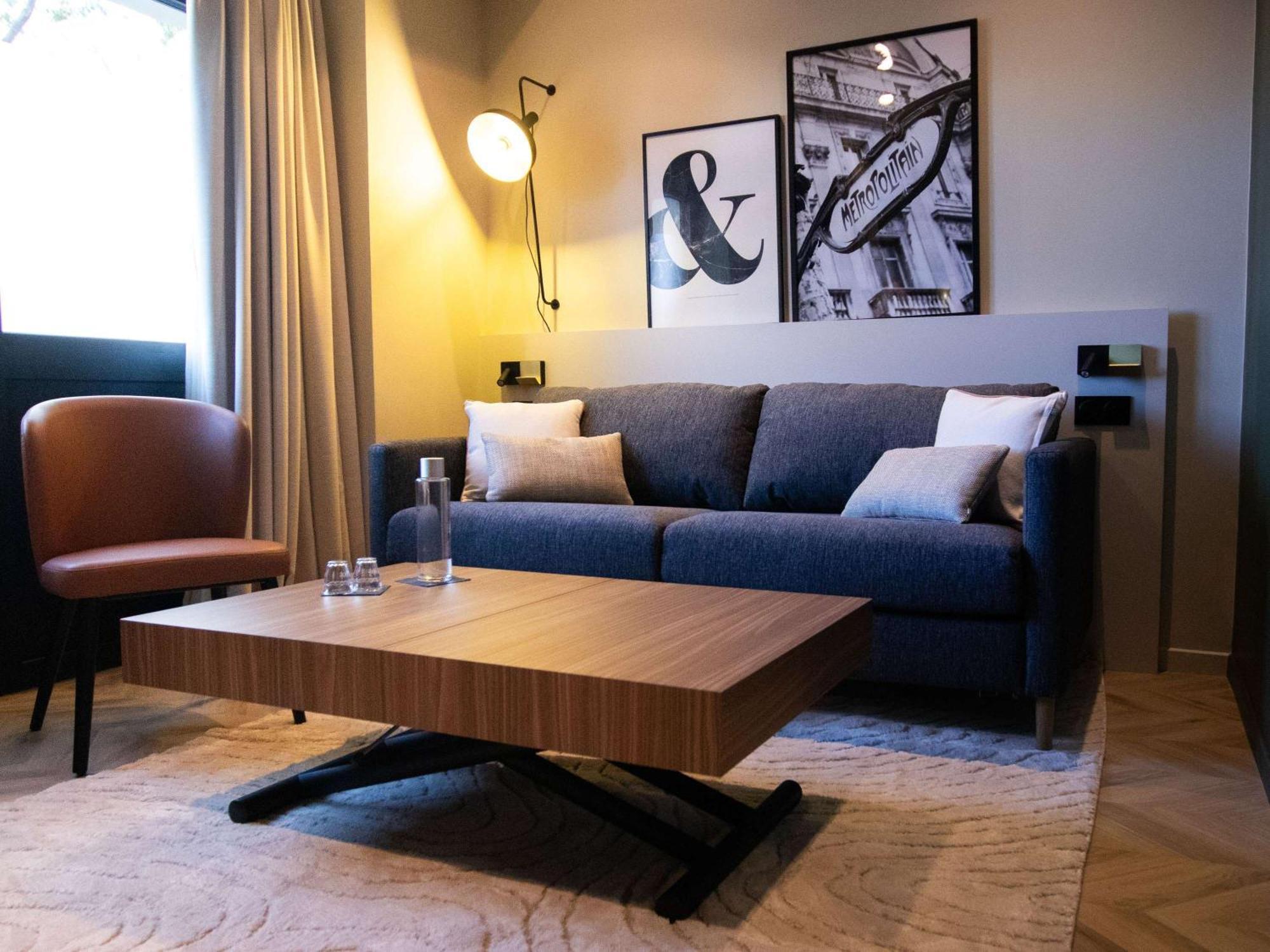 เมอร์เคียว ปารีส ตูร์ ไอเฟล ปอง มิราโบ โฮเต็ล Hotel ภายนอก รูปภาพ