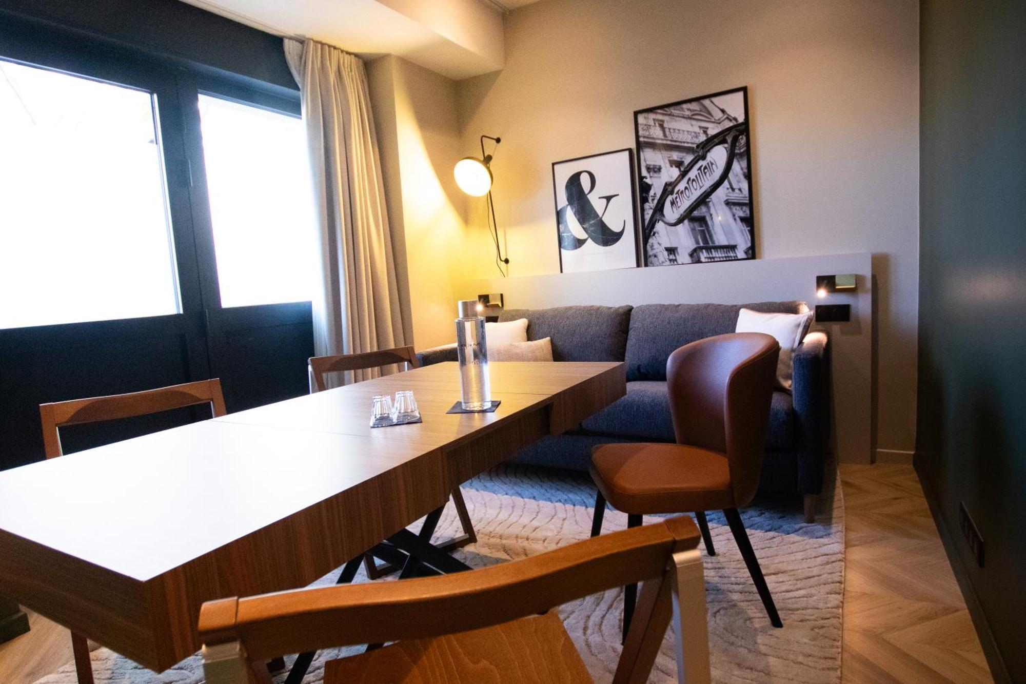 เมอร์เคียว ปารีส ตูร์ ไอเฟล ปอง มิราโบ โฮเต็ล Hotel ภายนอก รูปภาพ