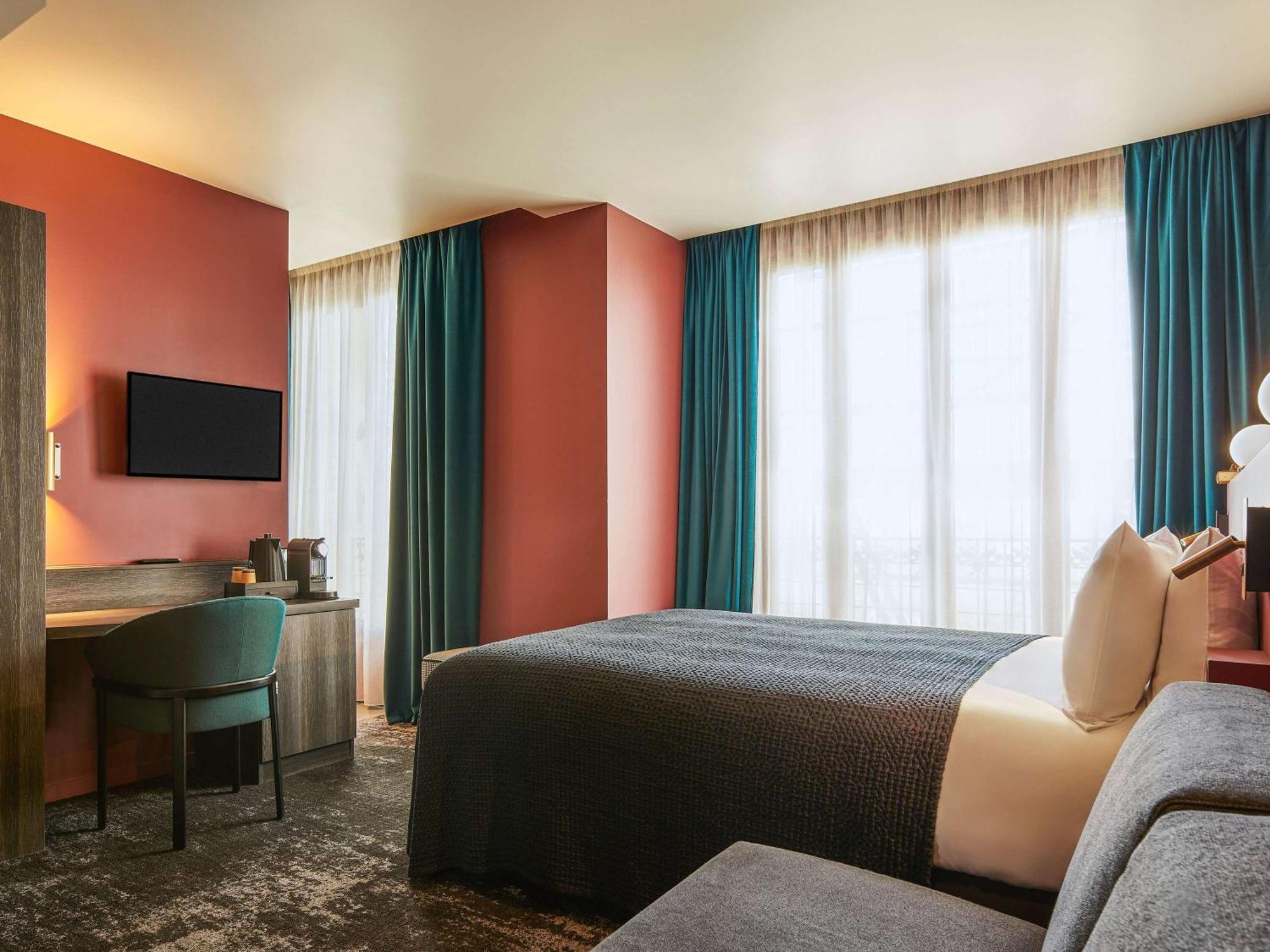เมอร์เคียว ปารีส ตูร์ ไอเฟล ปอง มิราโบ โฮเต็ล Hotel ภายนอก รูปภาพ
